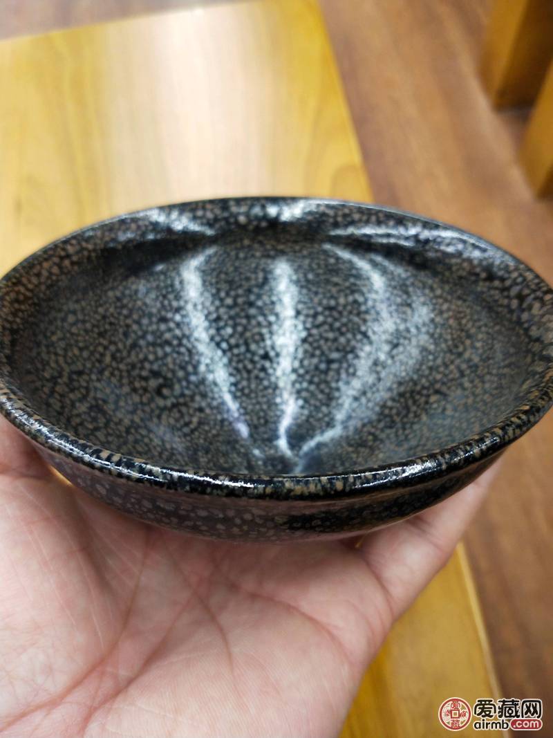瓷器 山西黑釉釉滴斗笠碗,修坯