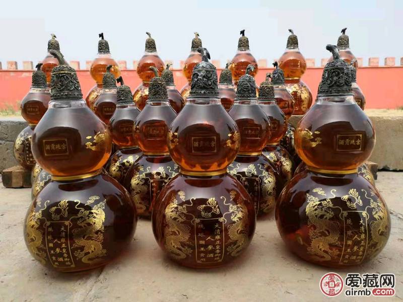 大清雍正年制宫廷御赐人参贡酒一