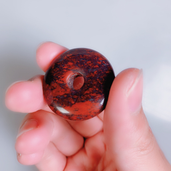 红伊丁陨石平安扣,保平安,驱灾辟邪,拍中送挂绳一条