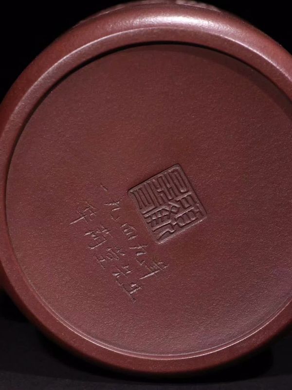 旧藏顾景舟款紫砂壶尺寸高13cm宽15c