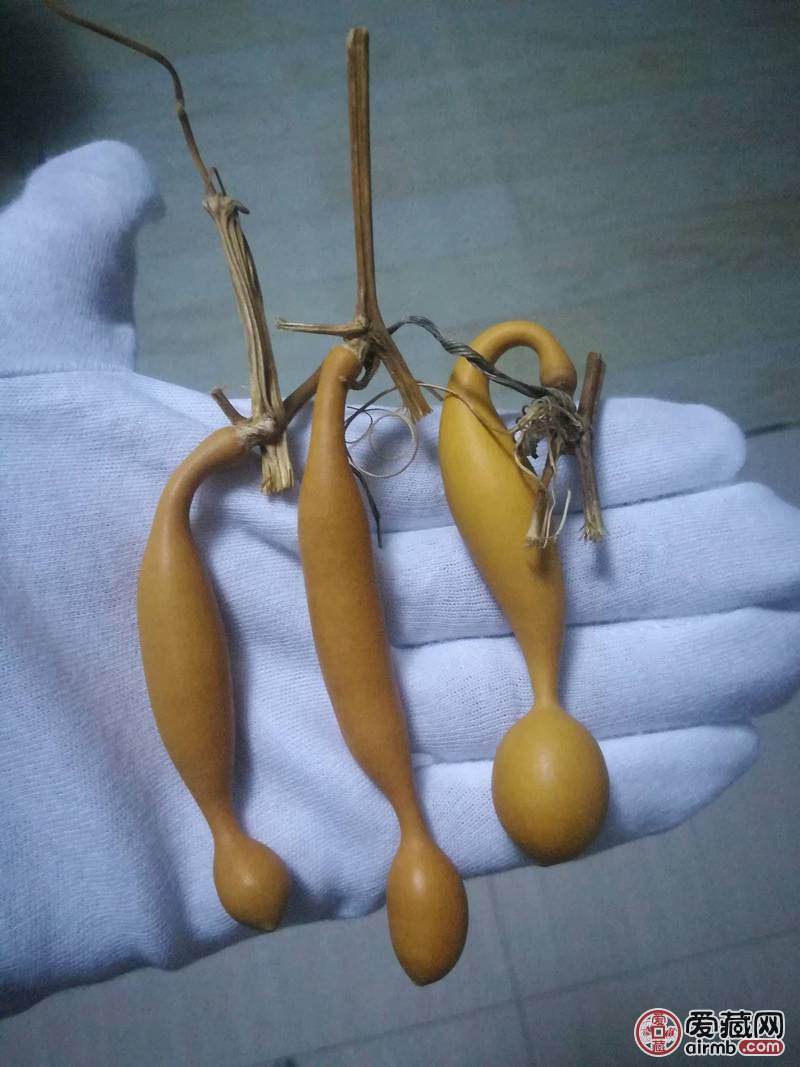 三把异形葫芦长度10厘米左右