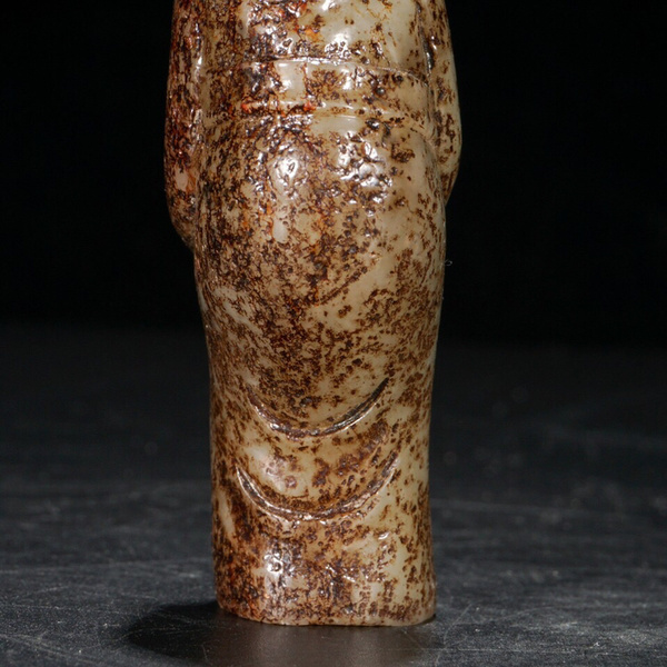 汉代:【老和田玉蚂蚁沁胡人摆件】规格:高9cm 长