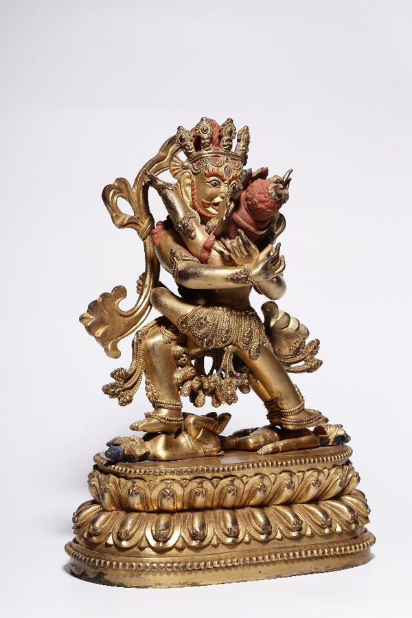 编号cd1607清代铜鎏金双身佛59斤高24