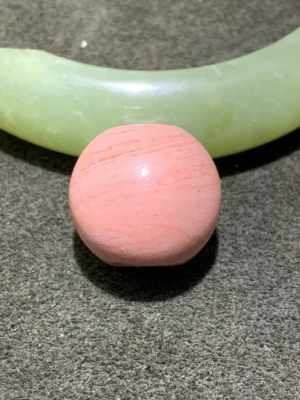 建国前后库存搅胎工艺粉孩儿面琉璃珠一颗点击头像