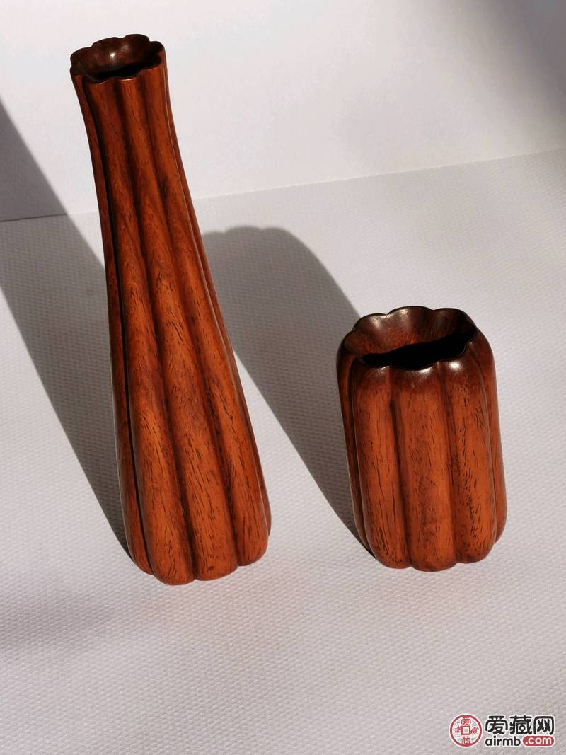 明晚期黄花梨花插两个,别看东西