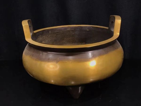 黄铜大明宣德炉,器型厚重,形制端正;包浆温润,通体