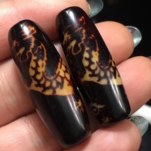 早期旧收藏清代藏传开光龙纹老天珠一对吊坠挂坠项链古