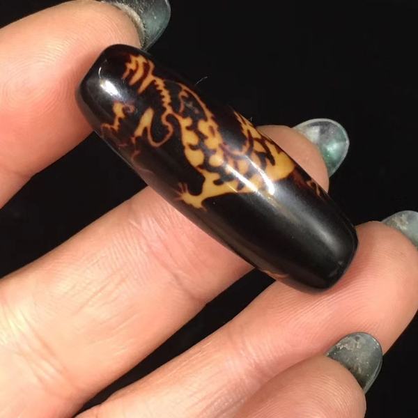 早期旧收藏清代藏传开光龙纹老天珠一对吊坠挂坠项链古