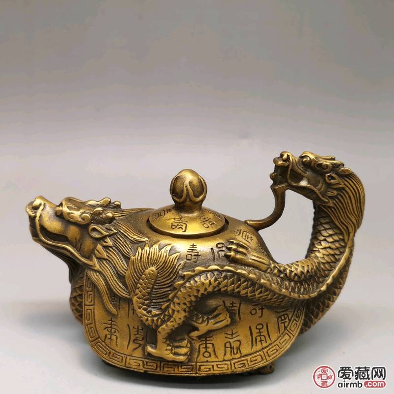 黄铜龙头壶形制端正包浆温润