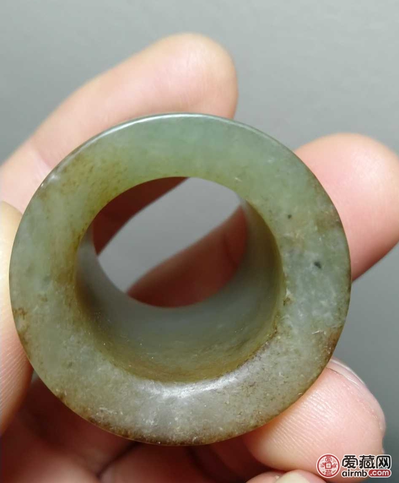 从朋友手机购买一个玉扳指请老