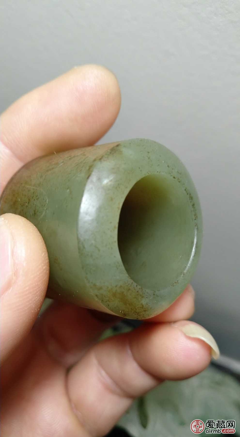 民国和田青玉斑指鉴定结果:真品藏品描述:从朋友手机购买一个玉扳指