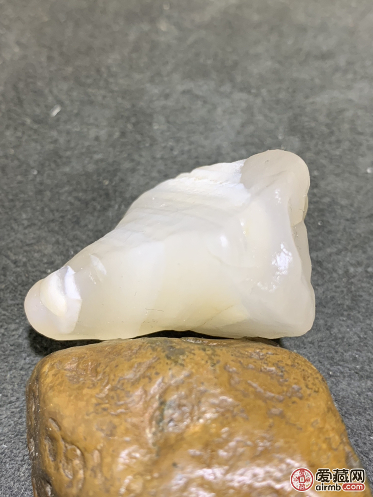 精美天然阿拉善冰透白色千层纹玛瑙-价格55元-爱藏一口价-爱藏网