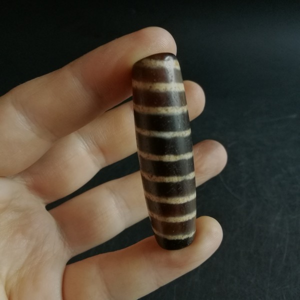 藏区收来的多线玛瑙天珠一颗传世回流古色古香风