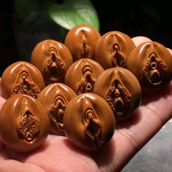 品名铁核生命之源手串种类核雕尺寸19