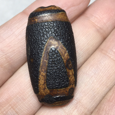 西藏天然真品一眼靠山老天珠,可以穿手串锁骨链各