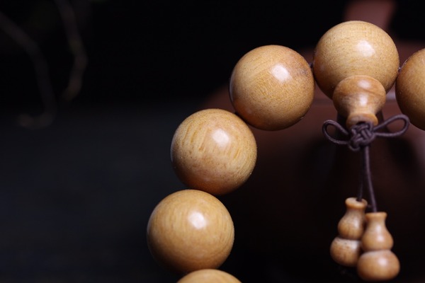 2.0非洲黄金木,质地坚硬,玻璃底质,色泽金黄,自