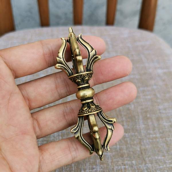 纯黄铜藏族修行法器莲花金刚杵