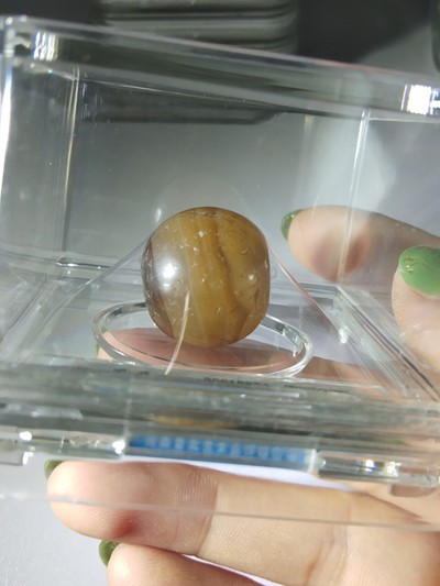 名称明代大孔玛瑙影舍利n尺寸n状态n版