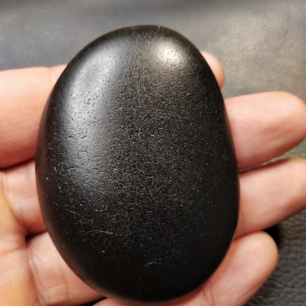 乌鸦皮玛瑙原石手把件料