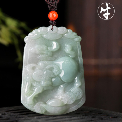 天然缅甸翡翠货十二生肖吊坠牛