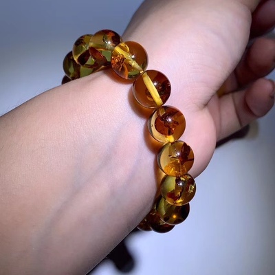 天然波罗的海花珀,晶体干净,花瓣清晰透明10.