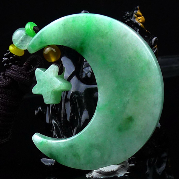 缅甸天然货翡翠冰润漂绿月亮代表我的心挂件尺寸5