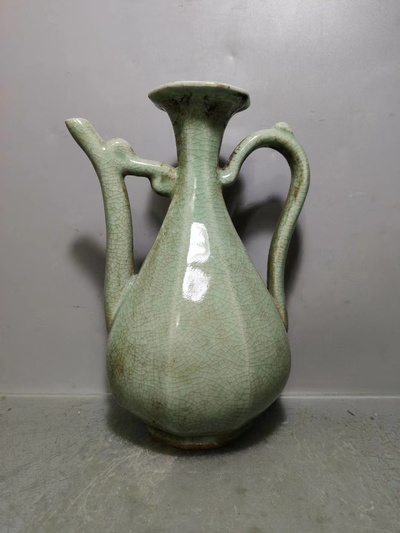 宋代龙泉窑执壶一把釉色肥润包浆油润编号306