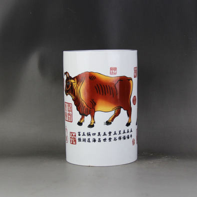 清乾隆年制粉彩五牛图笔筒瓷器旧货古玩收藏仿古家居中