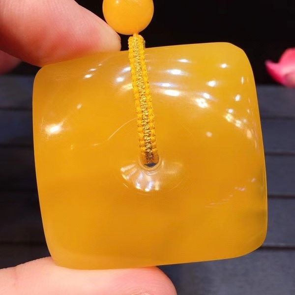 天然原矿俄料蜜蜡藏扣 平安扣吊坠精修型 满蜜