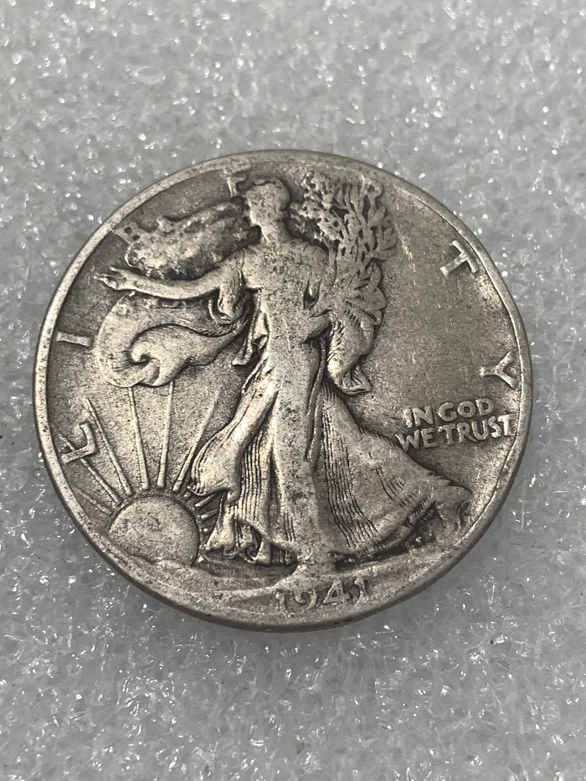 美国行走女神银币1986图片