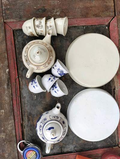 八十年代茶具两套完整品相图看清楚再拍售出不退