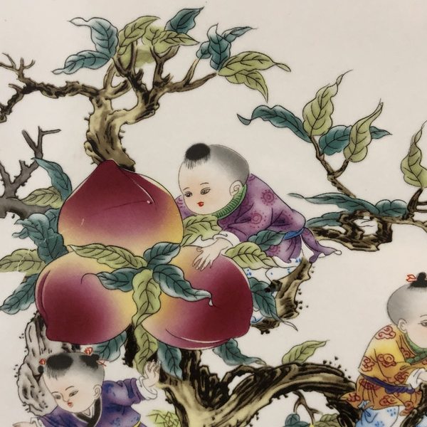 红木瓷板画挂屏九子攀桃高37宽29厘米