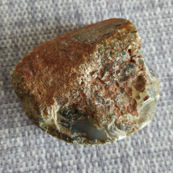 捡漏了,天然原石水胆玛瑙招财聚财摆件,尺寸细节如图