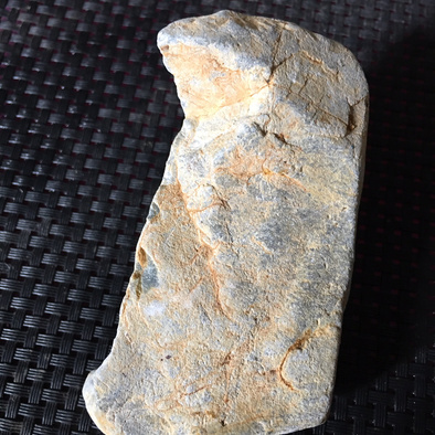 危地马拉翡翠原石,挂件料,全身脱沙,重260克