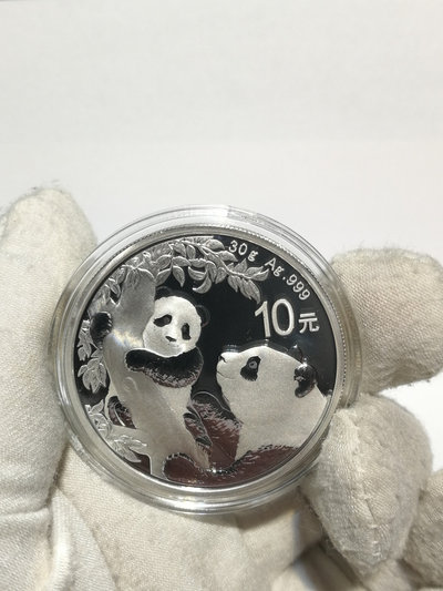 2021年30克熊猫银质纪念币一枚
全品,带金总