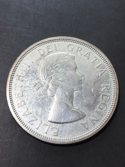 加拿大伊丽莎白女王一加圆银币,重23g,原味非常漂