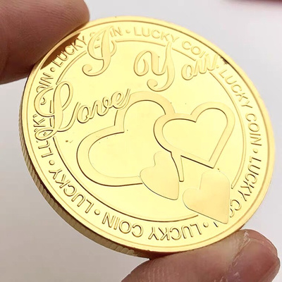 现货2019心形爱情镀金纪念币收藏币浮雕幸运硬