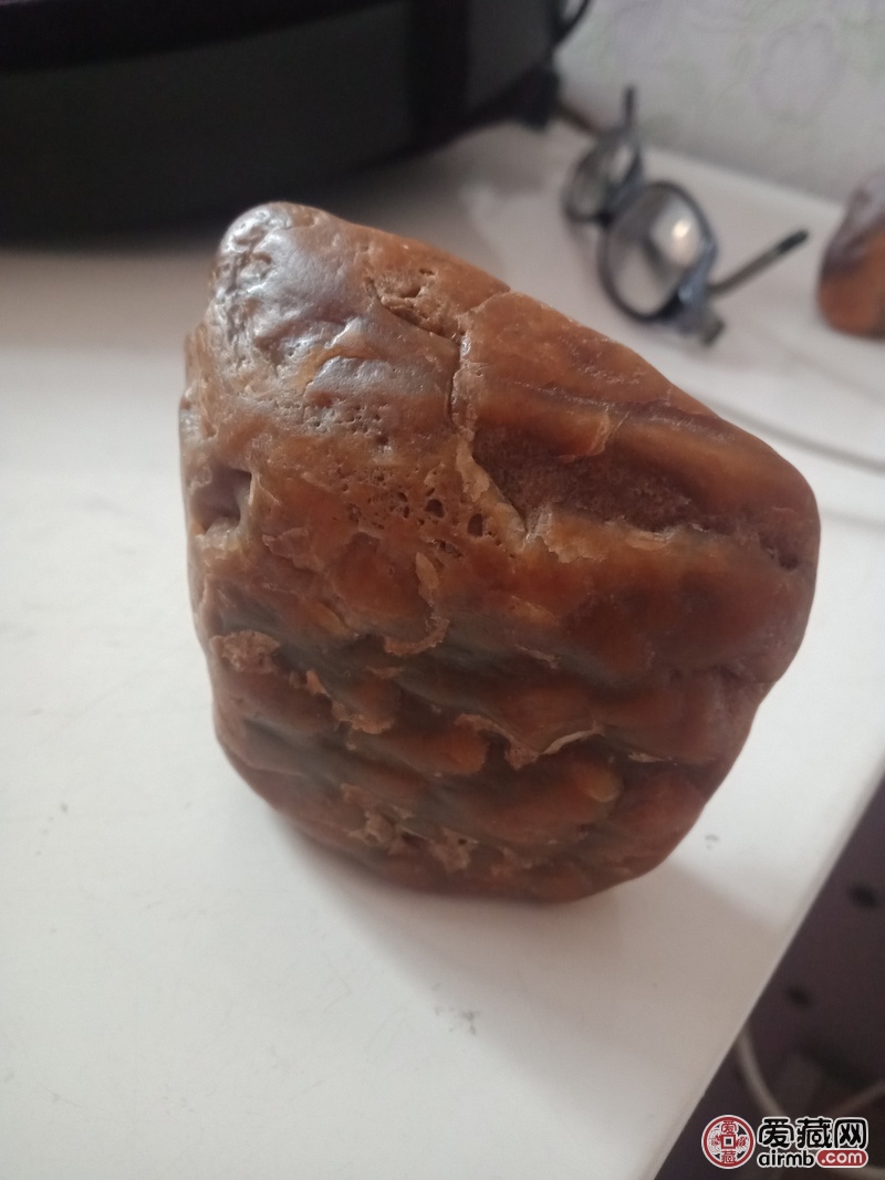 密蜡原石,经过千年才形成的,树