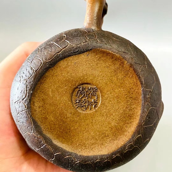 宜兴紫砂原矿老青灰张成秀制灵猴供春壶容量