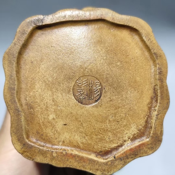 宜兴紫砂壶杨彭年制段砂树桩壶容量300