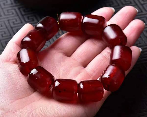 18mm羚羊角全玉化桶珠手串羚羊角是一种名贵中药