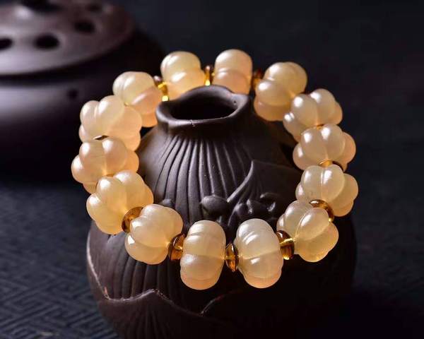 18mm羚羊角镶嵌南瓜珠简单大气羚羊角是一种名