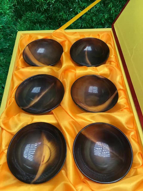 火爆羚羊角酒杯高度3公分口径85全白8个为