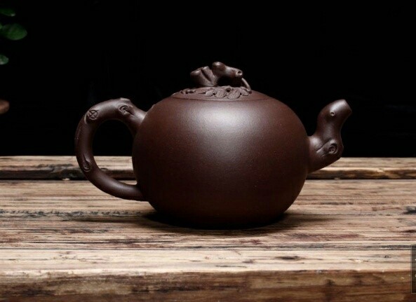 名称松鼠葡萄作者王兆春国真假_图片_价格_评级-陶瓷紫砂-爱藏网