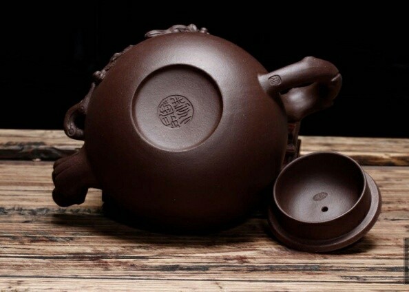 名称松鼠葡萄作者王兆春国真假_图片_价格_评级-陶瓷紫砂-爱藏网