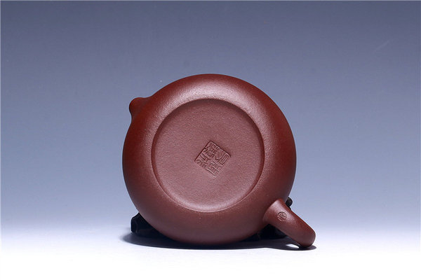 作者周成易民间艺人品名吉祥泥料紫泥