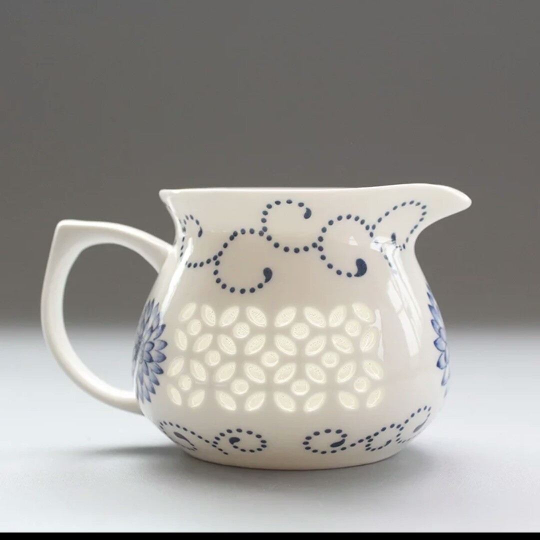 景德镇玲珑镂空公道杯蜂窝茶杯