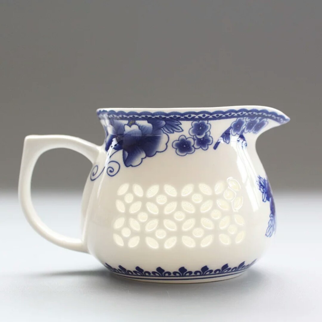 景德镇玲珑镂空公道杯蜂窝茶杯