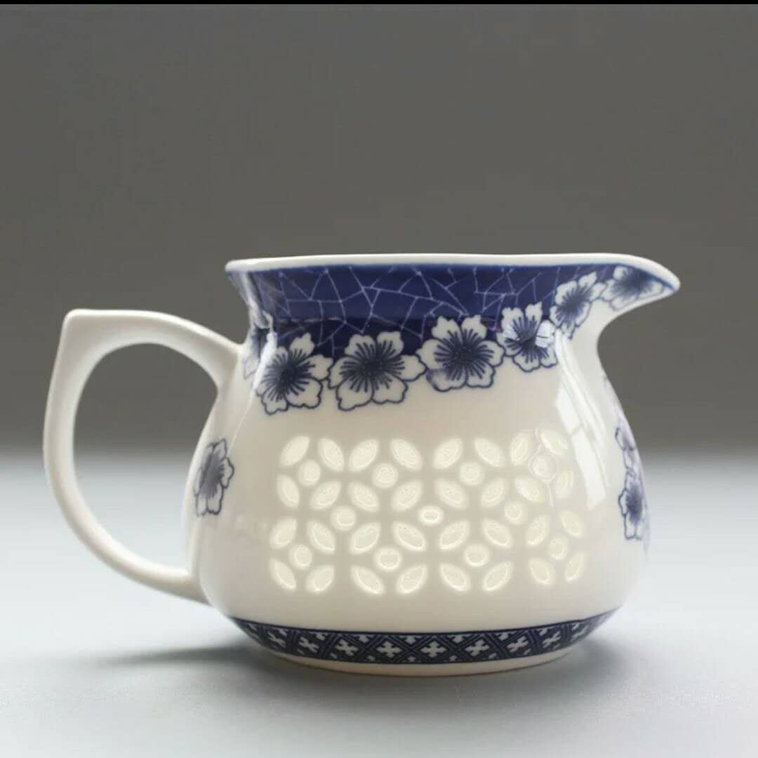 景德镇玲珑镂空公道杯蜂窝茶杯