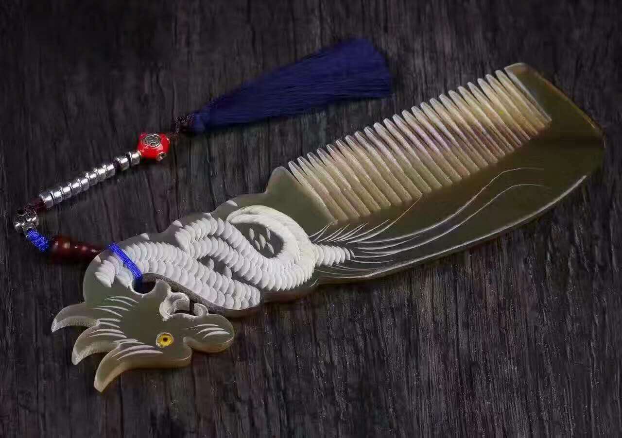 【羚羊角龙梳子新款】天然西藏羊